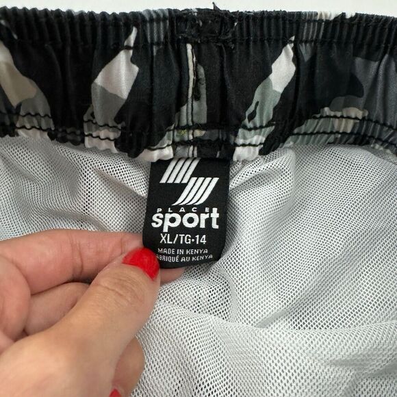 2 Children's Place Sport Boys Palm Tree Striped Elastic Waist Swim Trunks XL - Picture 5 of 12